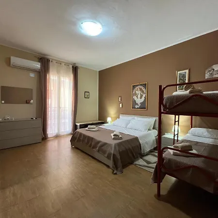 La Petite Maison Apartment *